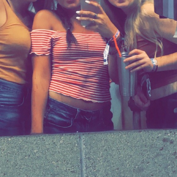 Striped crop top - Picture 4 of 4